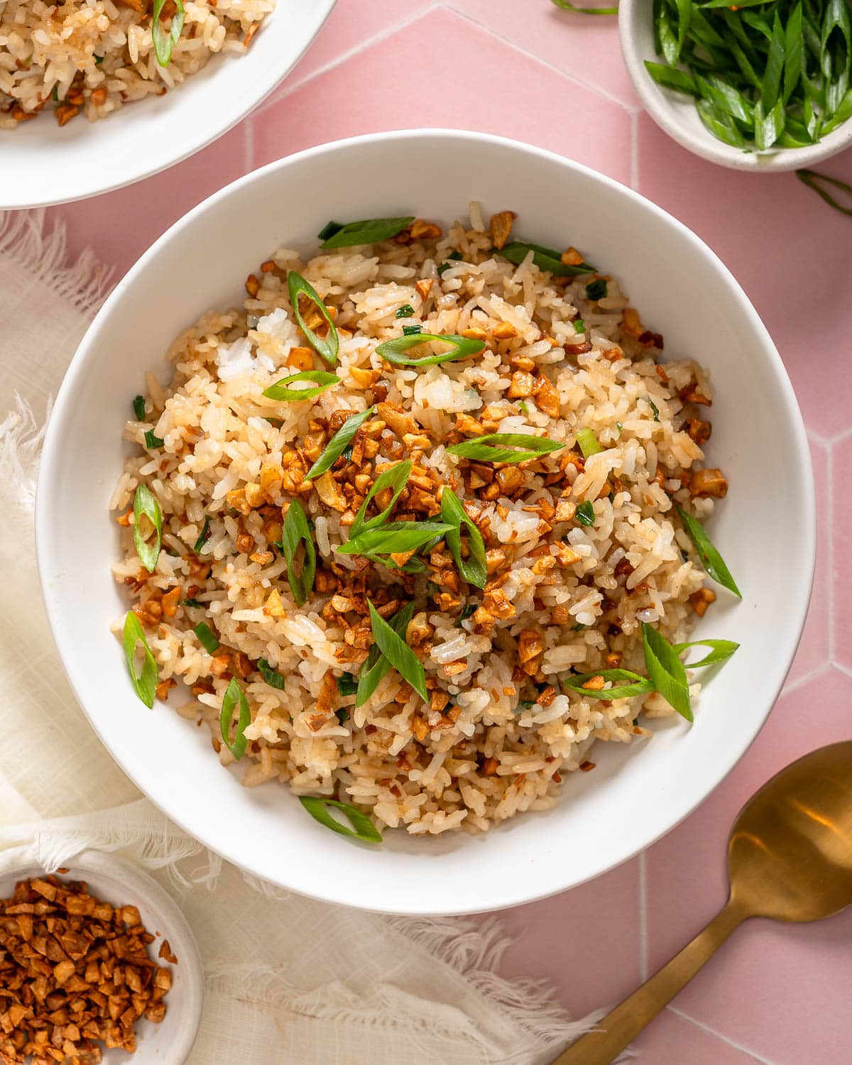 Minute Garlic Fried Rice: Perfect Breakfast or Versatile Side